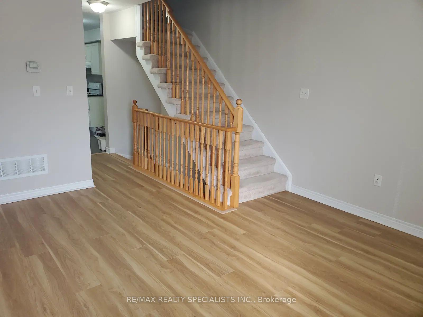 69 Battalion Road, Brampton — Condo Town for lease, photo 1