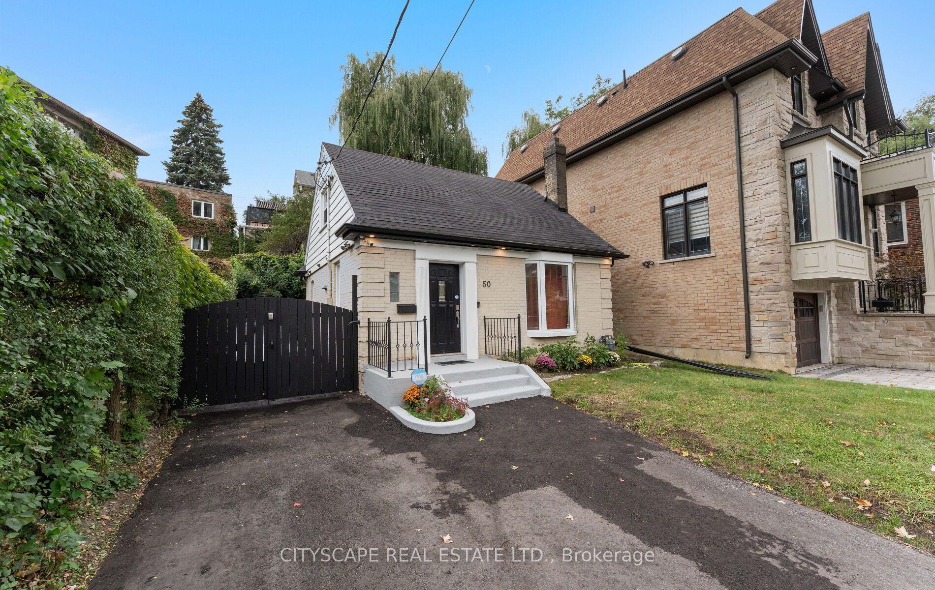 50 South Kingsway, Toronto — Detached for sale, photo 1