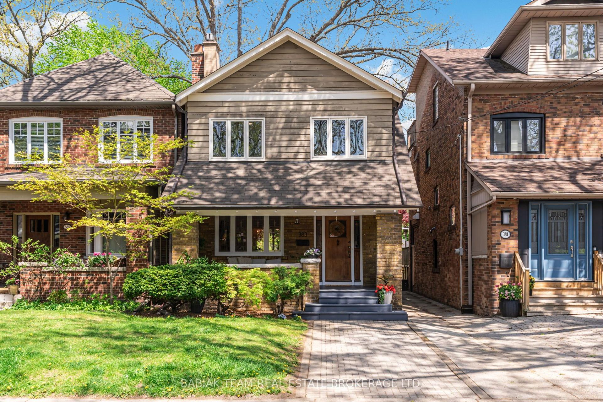 383 Armadale Avenue — photo 1