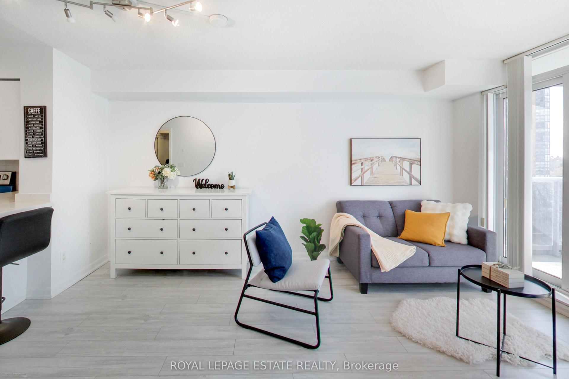 4978 Yonge Street 808 #808 — photo 1