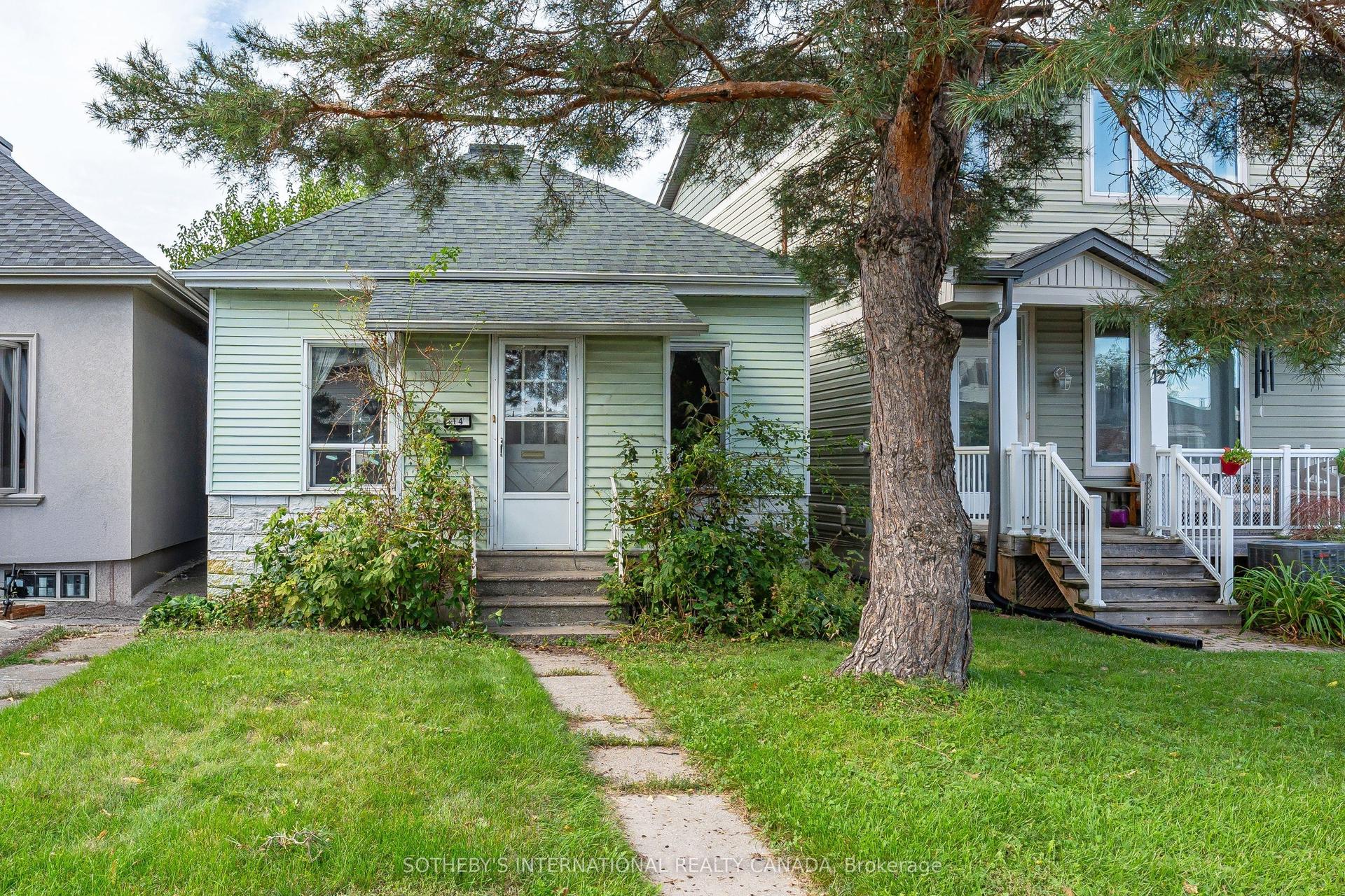 14 Marshall Boulevard, Toronto — Detached for sale, photo 1