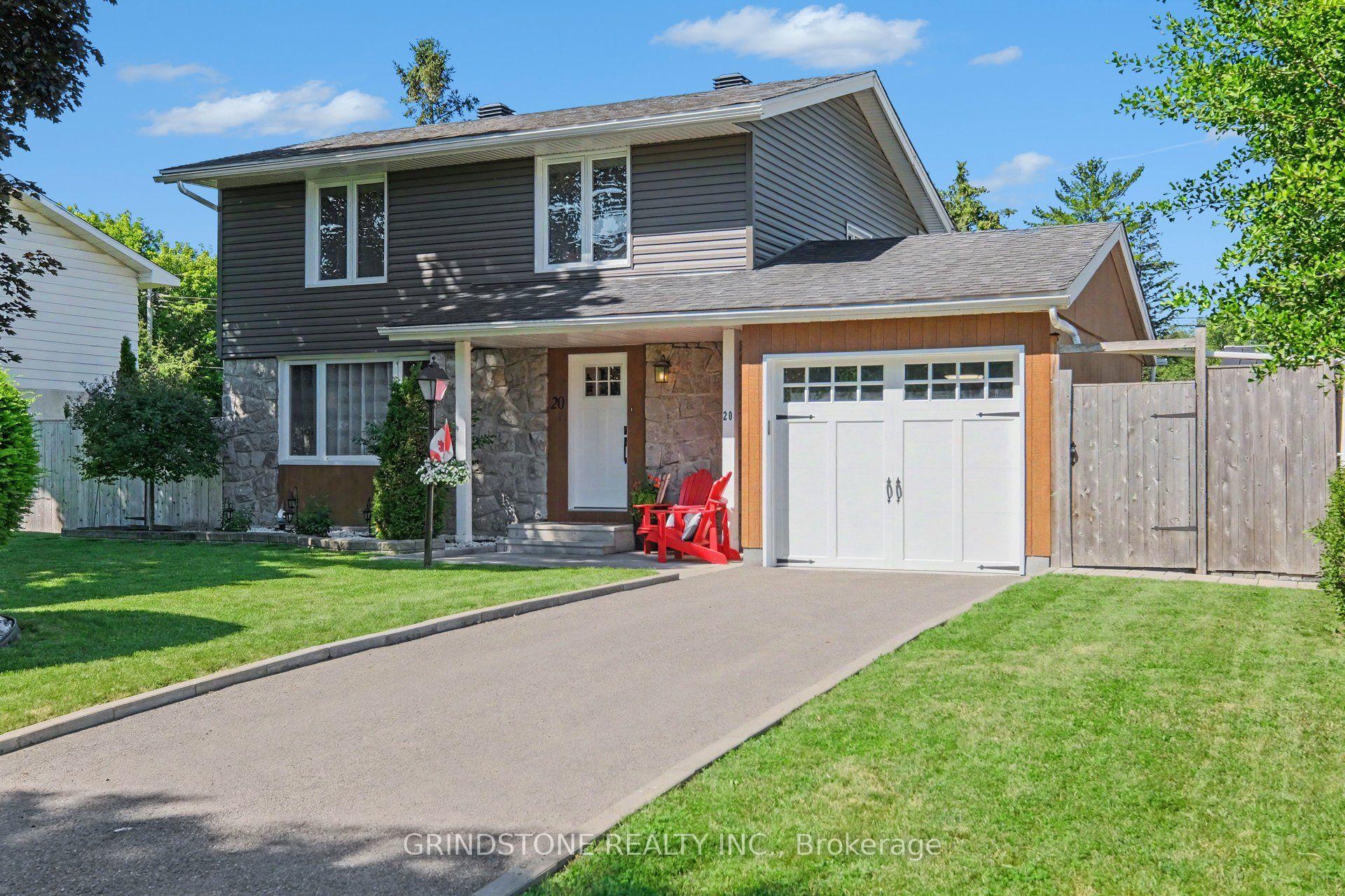 20 Lavina Crescent — photo 1