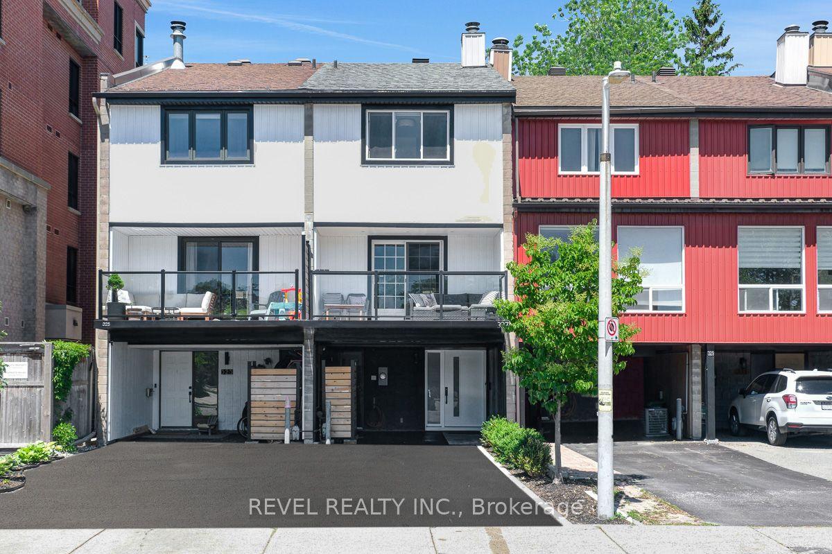 327 St Andrew Street — photo 1