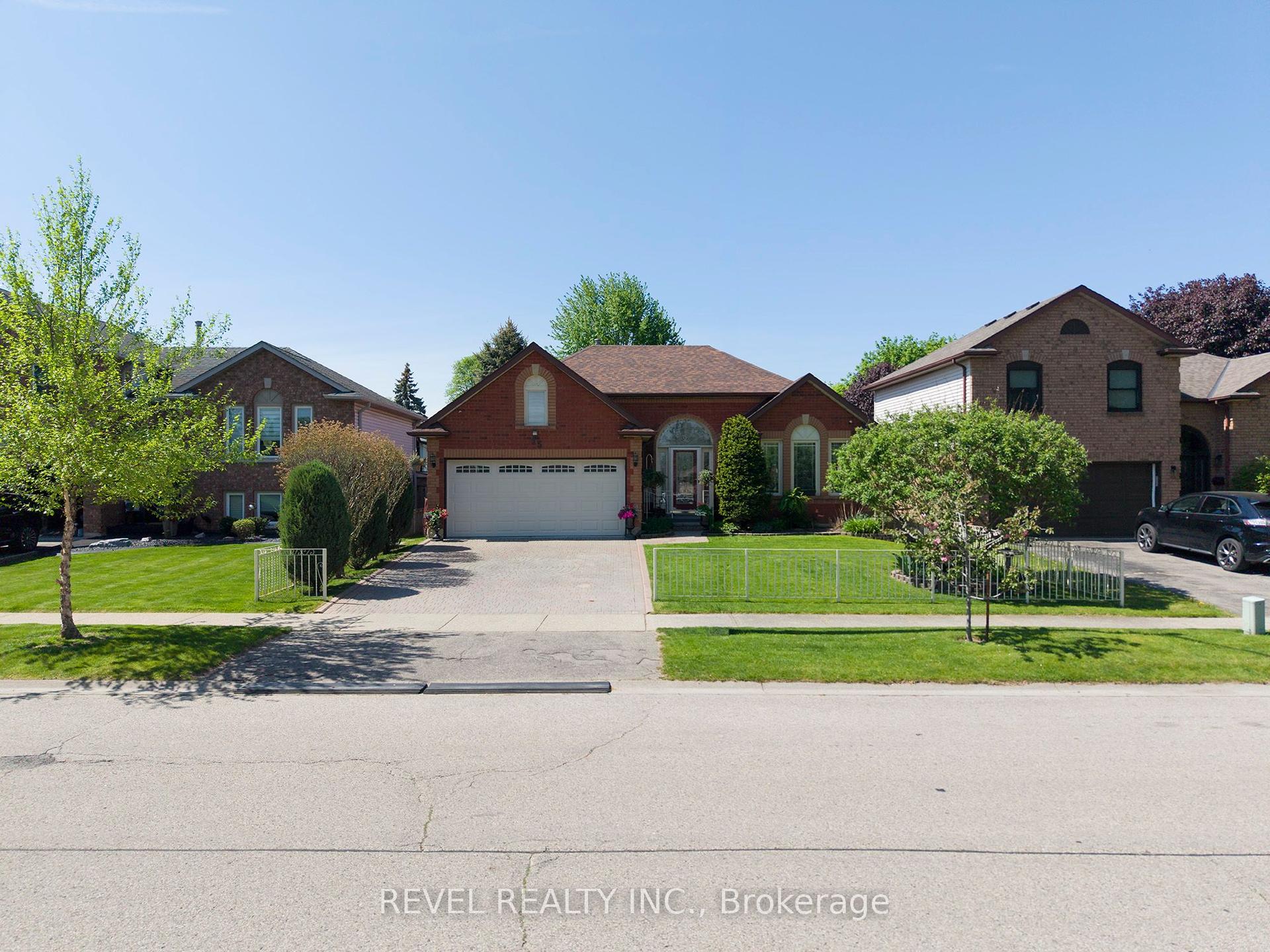 25 Maplecrest Lane — photo 1