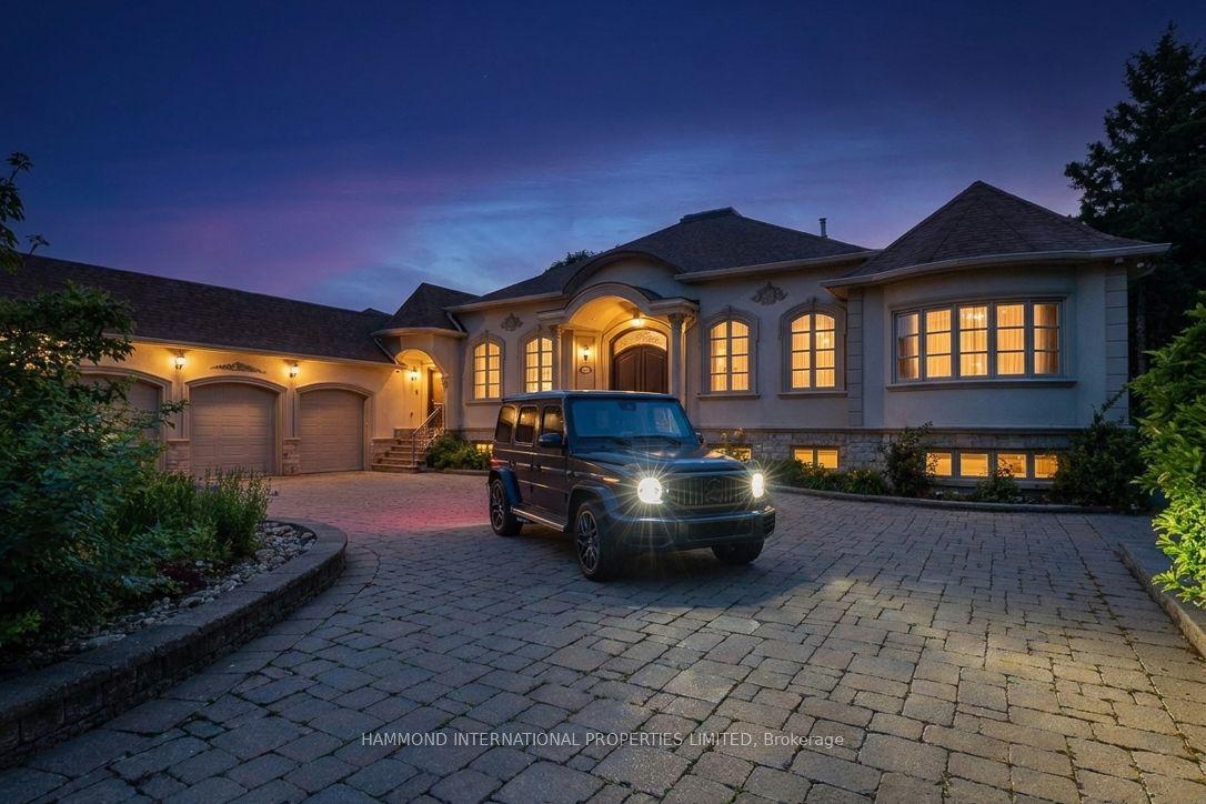 12 Denham Drive, Richmond Hill — Detached for sale, photo 1