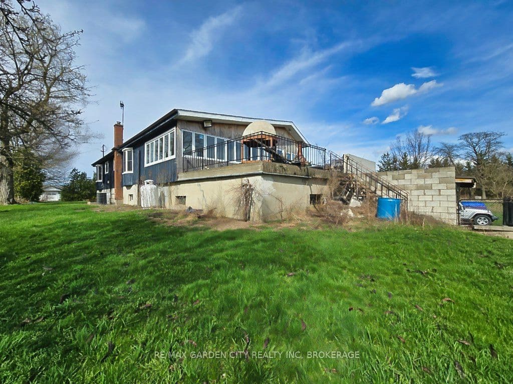 1030 Metler Road — photo 1