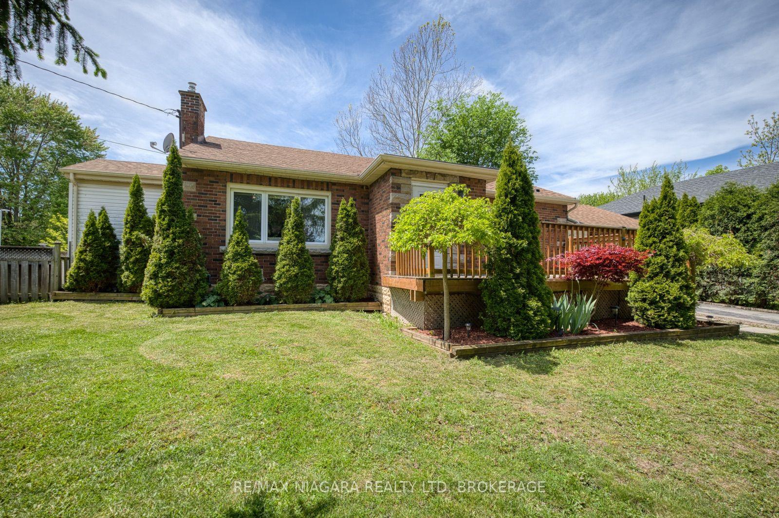 31 Carlton Avenue — photo 1
