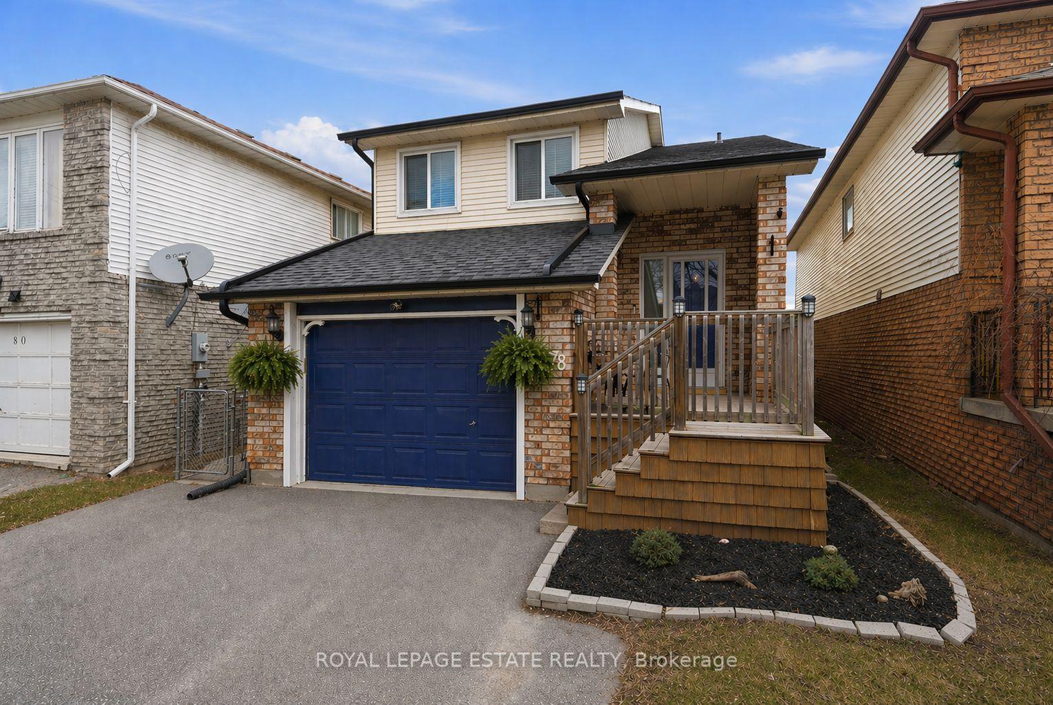 78 Turnberry Crescent — photo 1