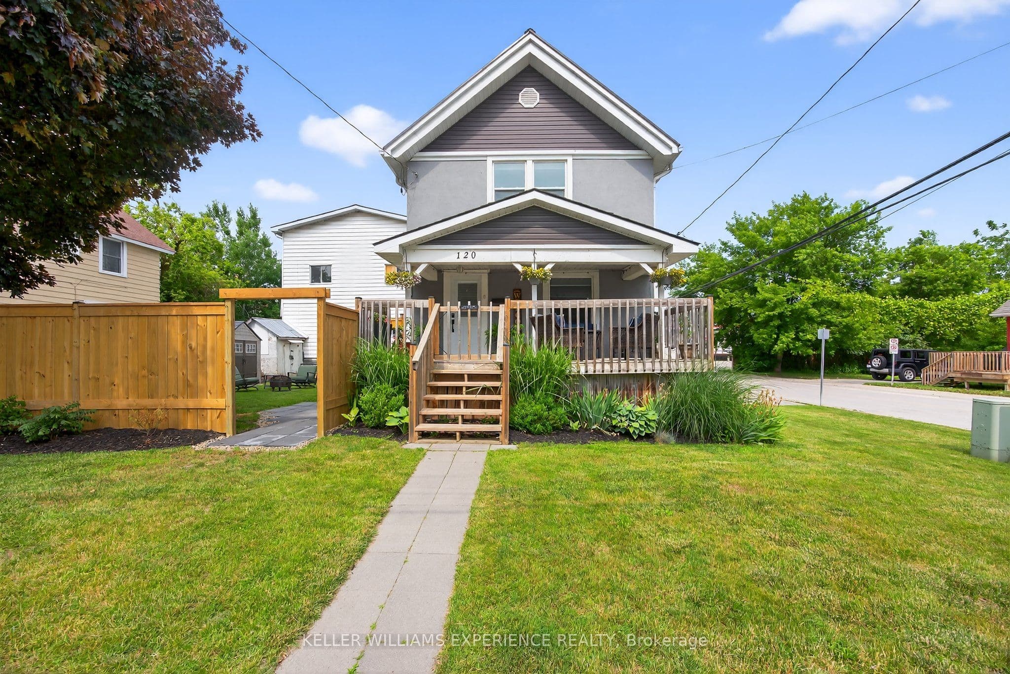 120 DUNLOP Street — photo 1