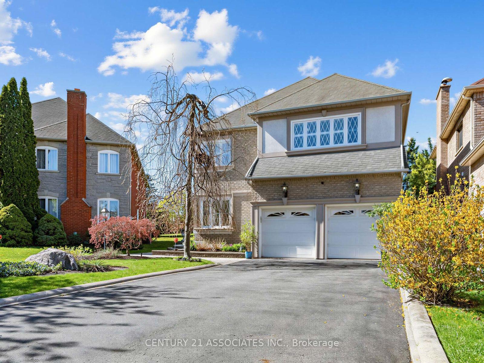 1478 Estes Crescent — photo 1