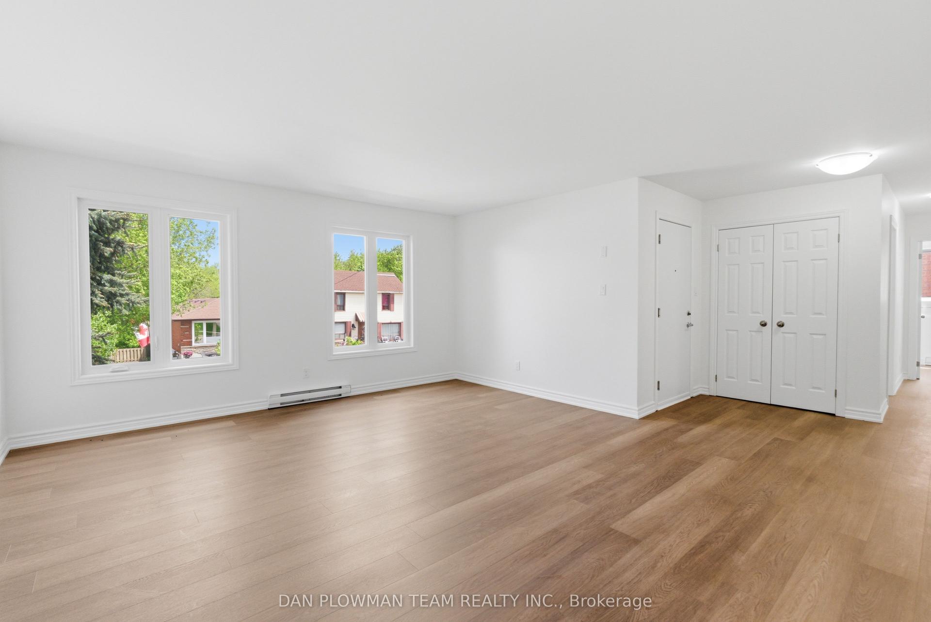 176 Nassau Street 1 #1, Oshawa — Detached for lease, photo 1