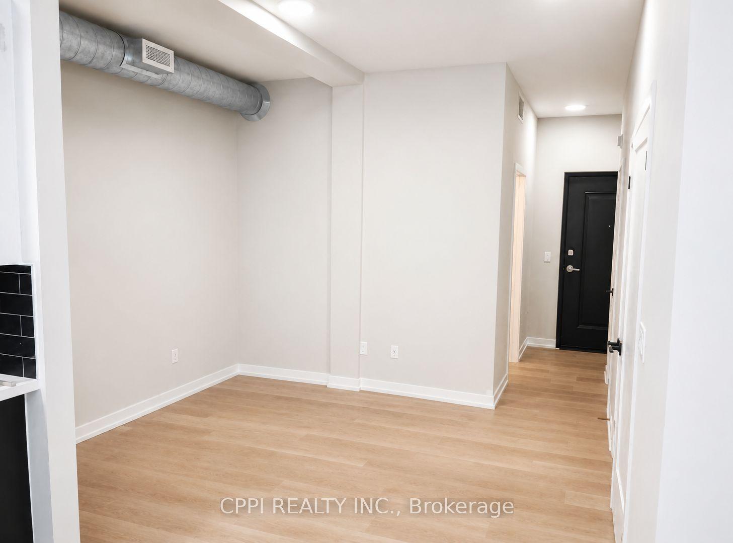 140 Simcoe Street 223 #223 — photo 1