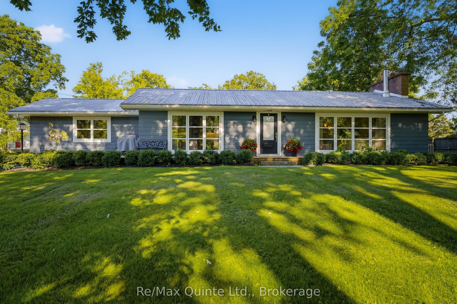 22 Beckwith Street, Prince Edward County — Detached for sale, photo 1