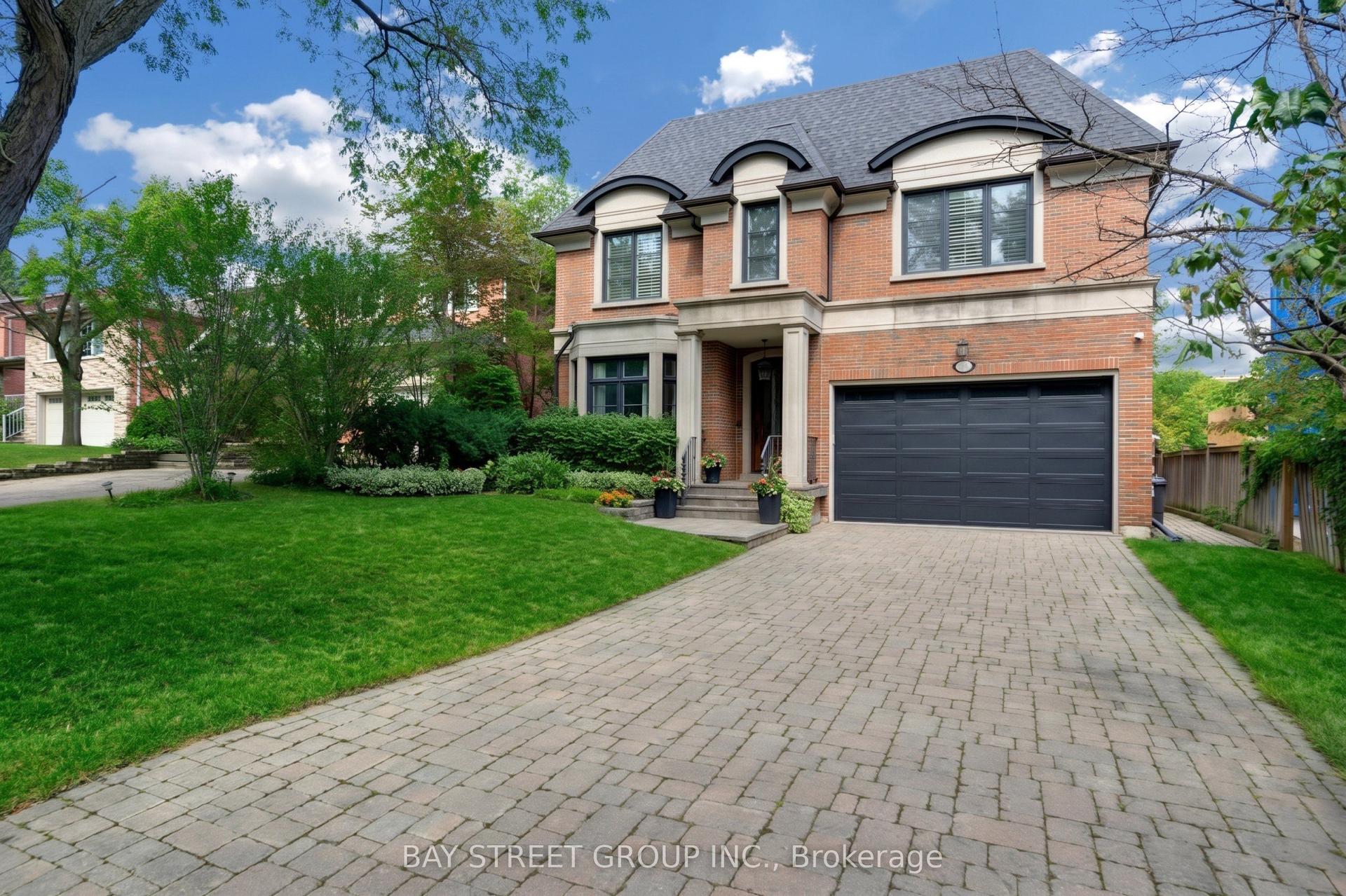 28 Carnwath Crescent, Toronto — Detached for sale, photo 1