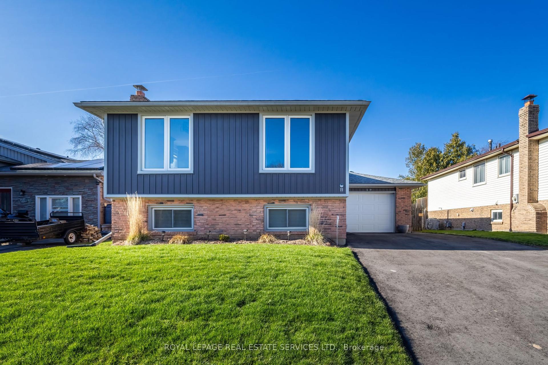 19 Southglen Road — photo 1