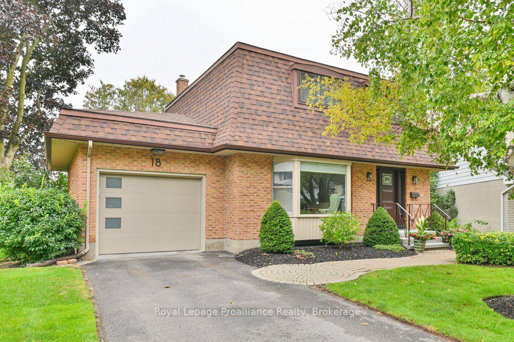 18 Conger Place, Belleville — Detached for sale, photo 1