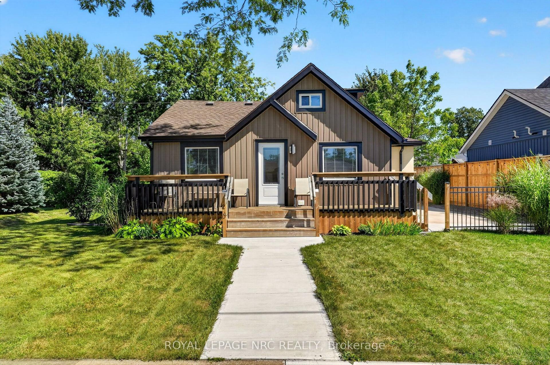 220 ROSEWOOD Avenue, Fort Erie — Detached for sale, photo 1