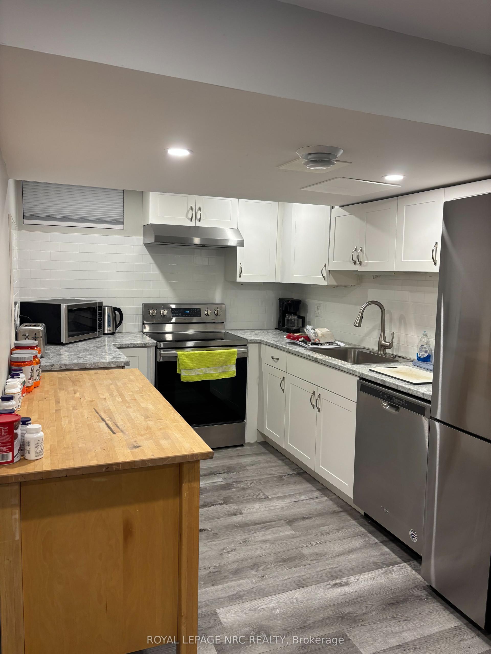 38 Manor Road — photo 1