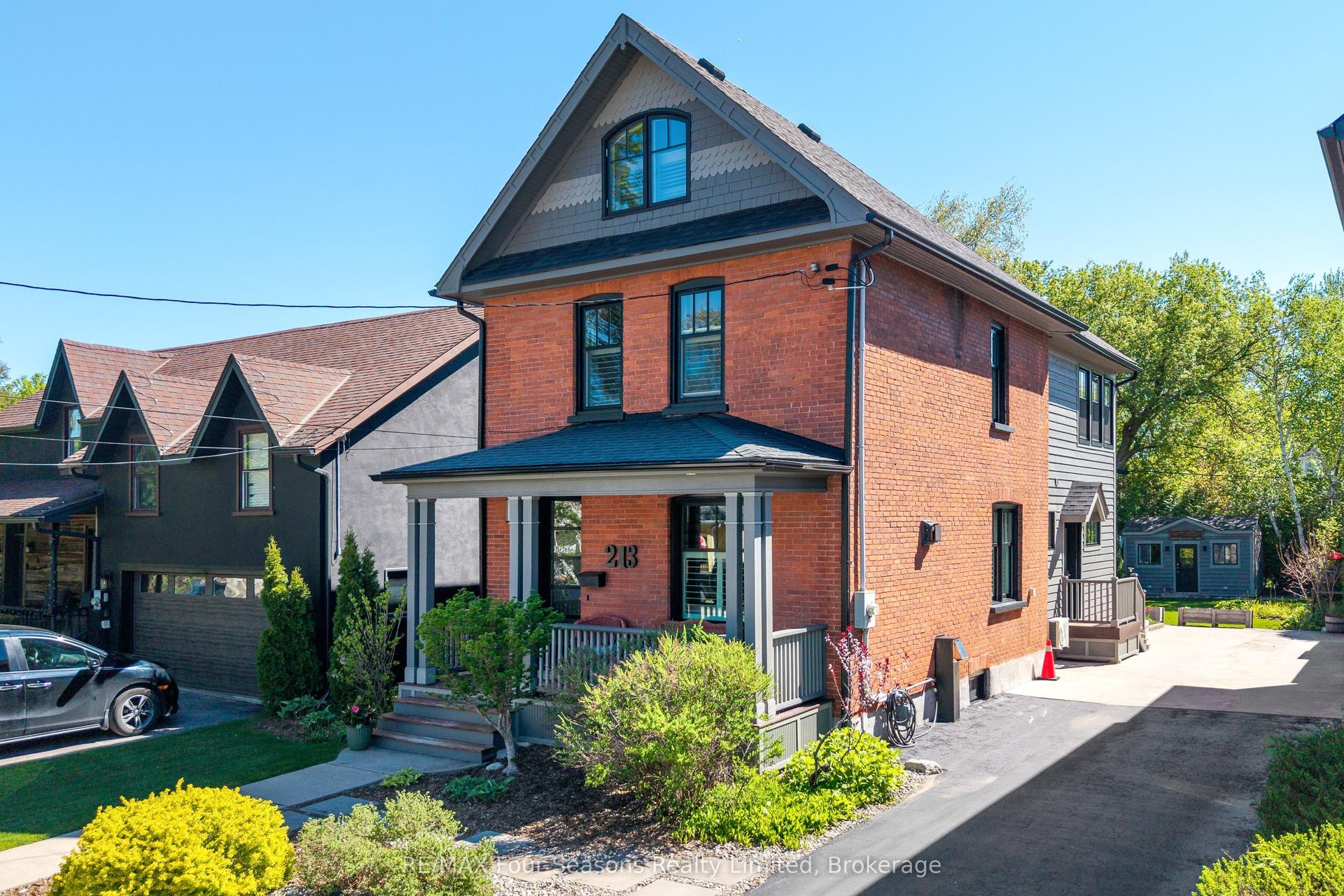 213 Birch Street — photo 1
