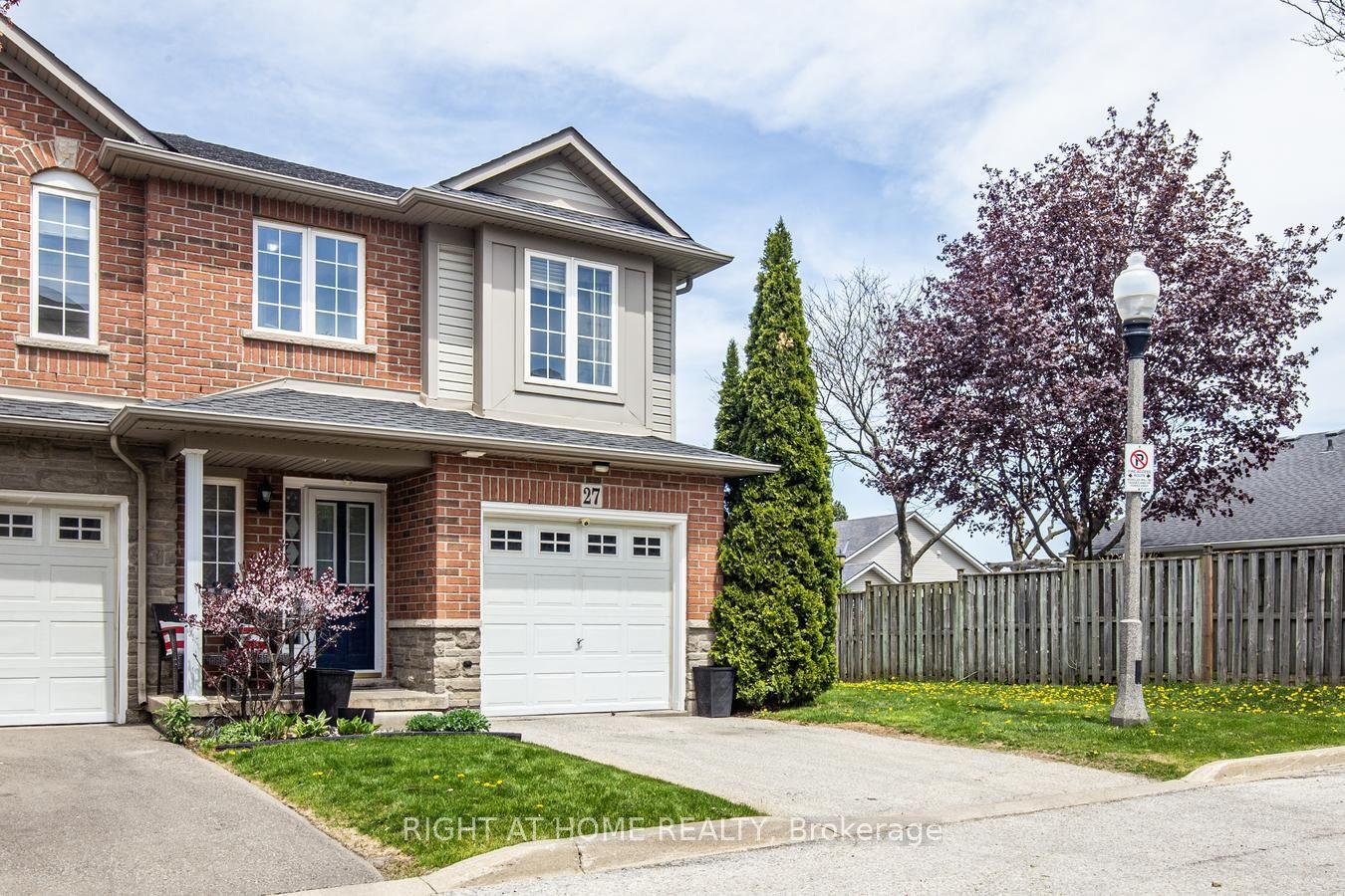 7 Southside Place 27 #27 — photo 1