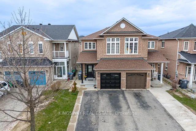 803 Khan Crescent — photo 1