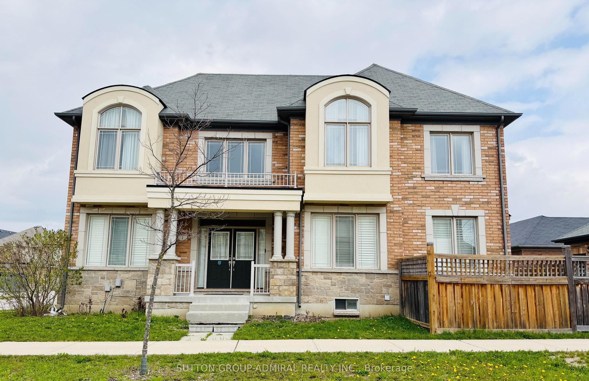 1 Gordon Landon Drive — photo 1