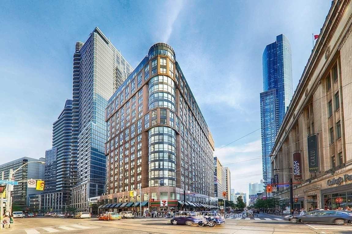 7 Carlton Street 716 #716 — photo 1