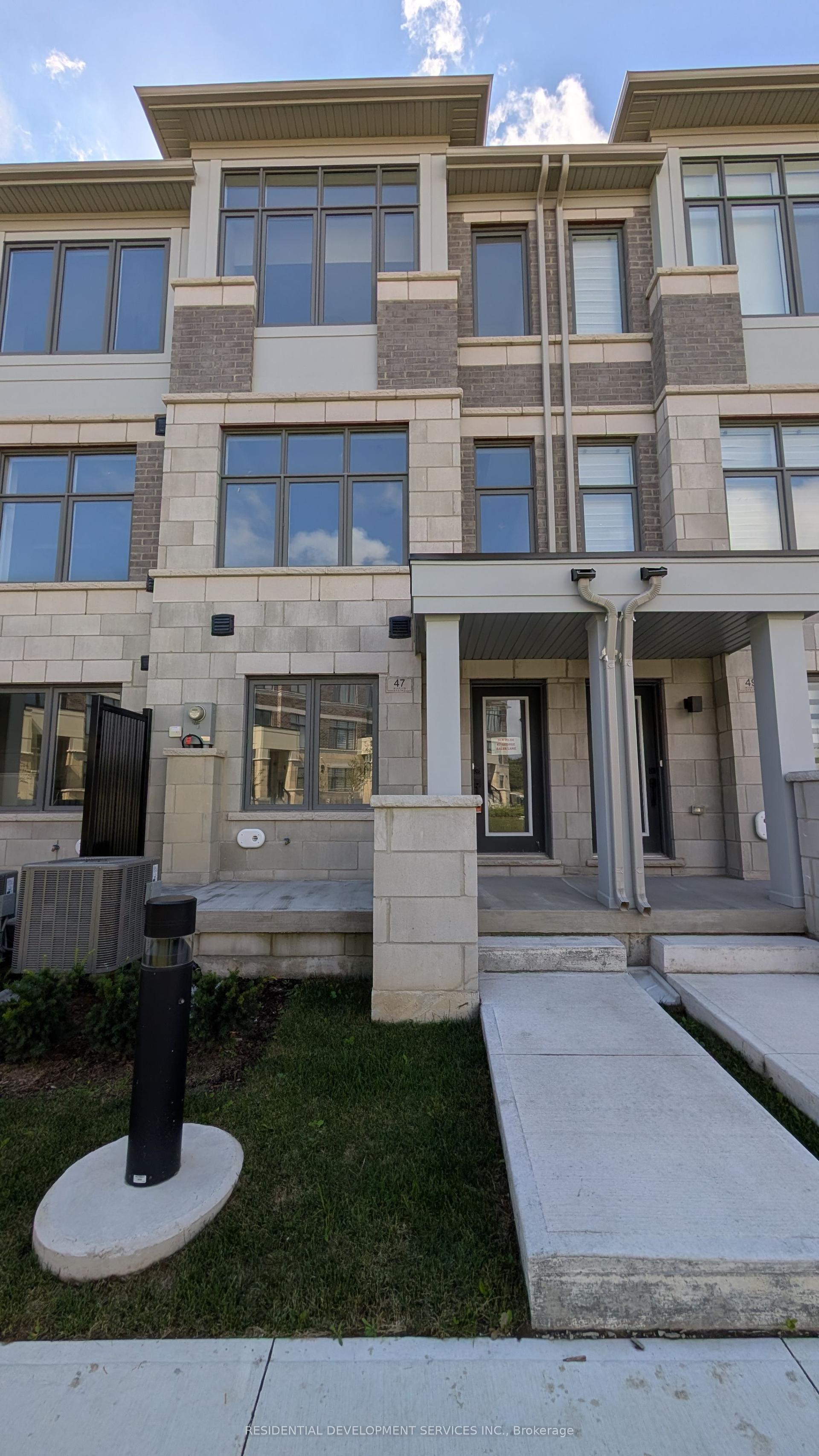 47 George Bales Lane, Richmond Hill — Townhouse for sale, photo 1