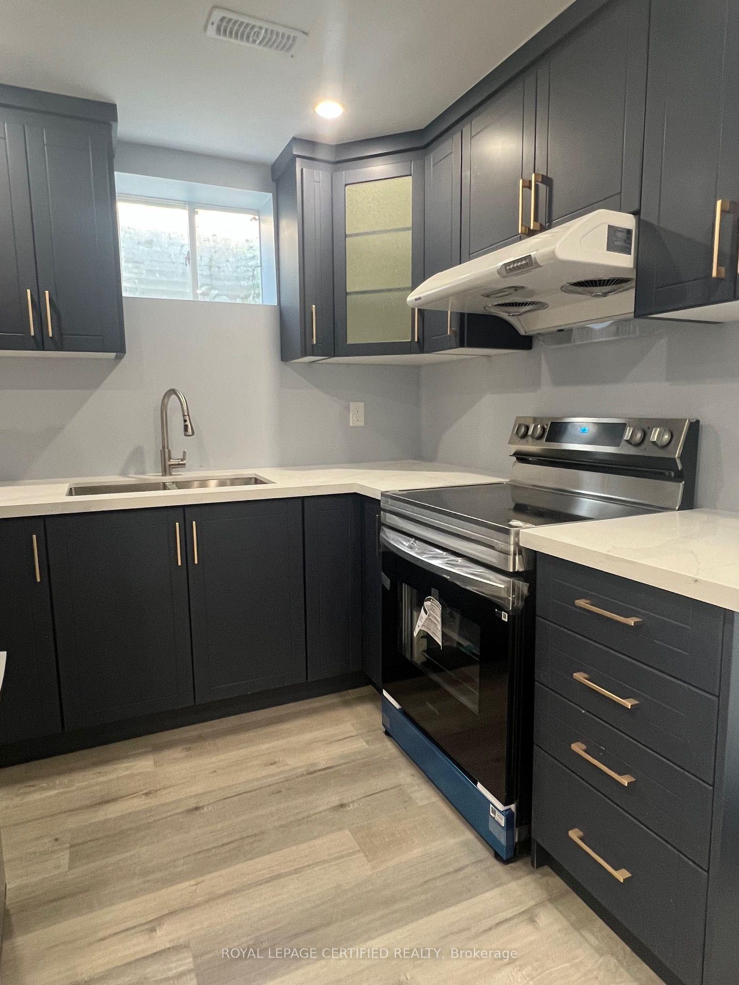 61 Mincing Trail, Brampton — Detached for lease, photo 1