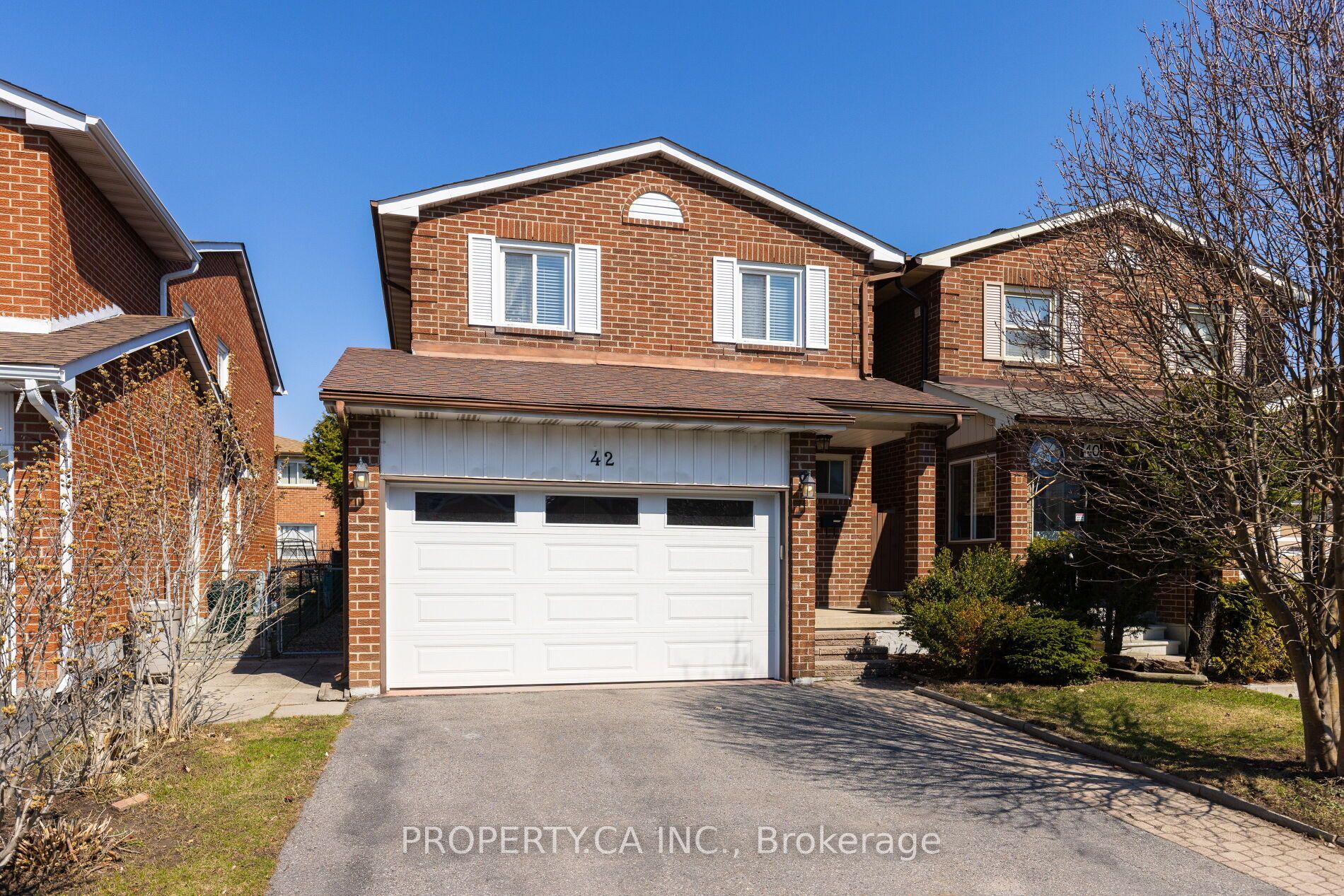 42 Cog Hill Drive — photo 1