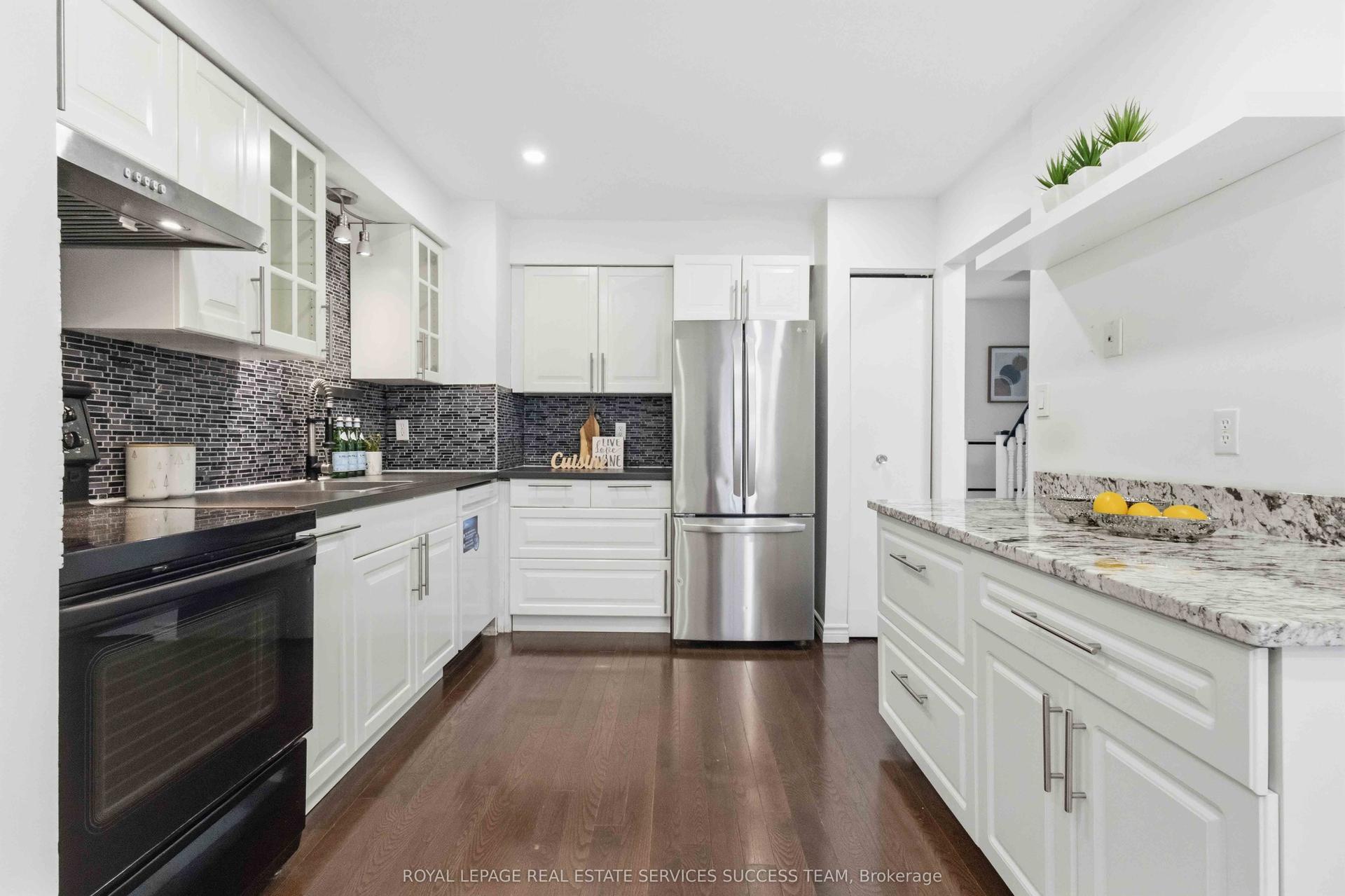 31 Thatcher's Mill Way — photo 1