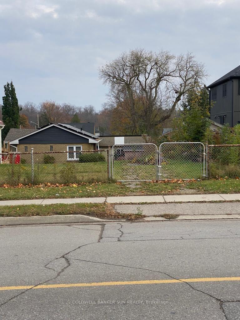 449 York Road — photo 1