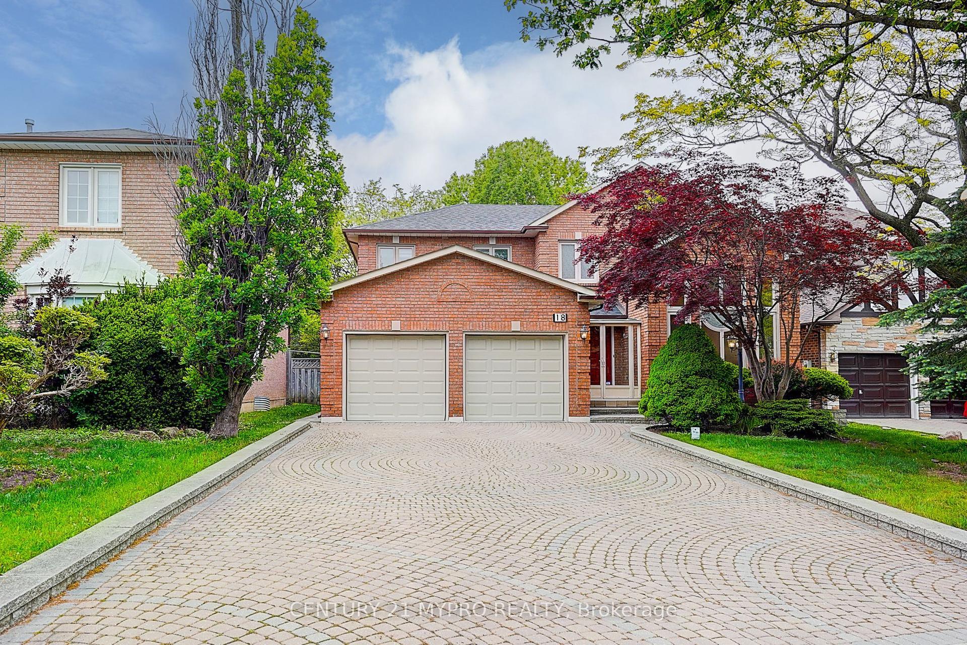 18 Cygnus Drive — photo 1