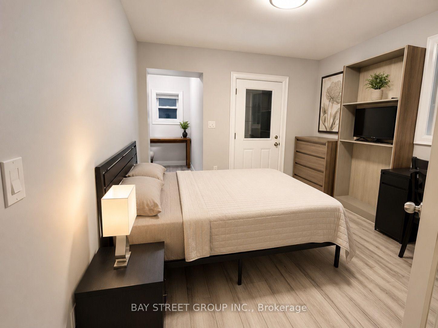 33 Dalton Road Main and Lower #Main and Lower, Toronto — Detached for lease, photo 1