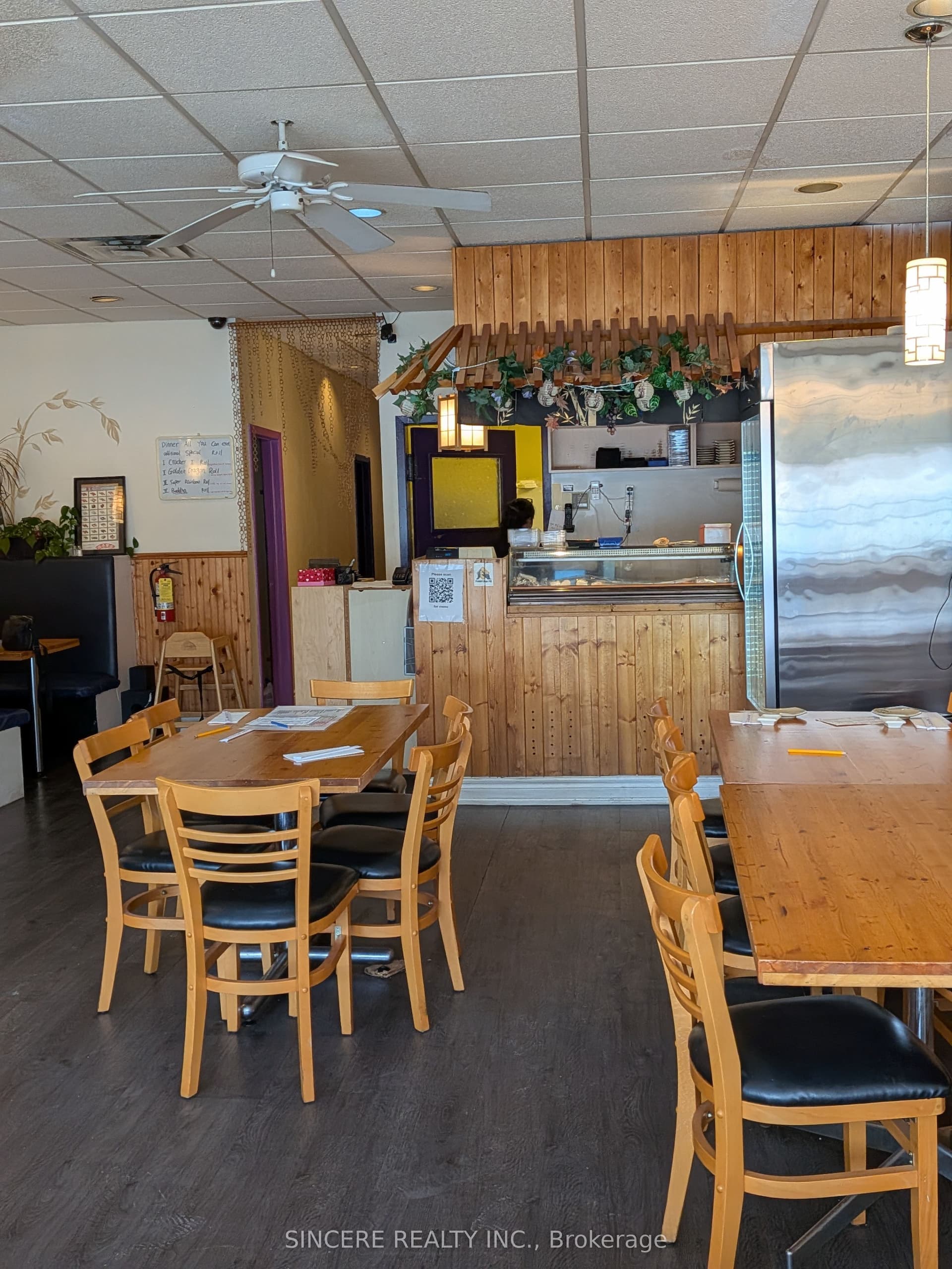 46 Simcoe Street N Main Floor #Main Floor — photo 1