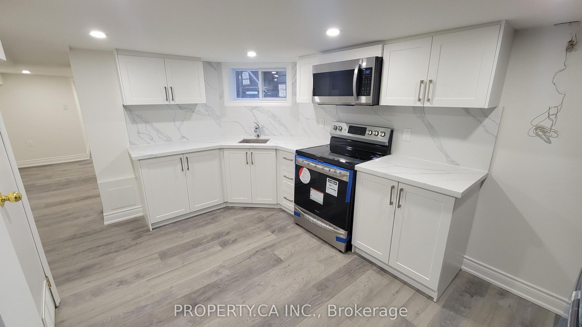 625 Rhodes Avenue — photo 1