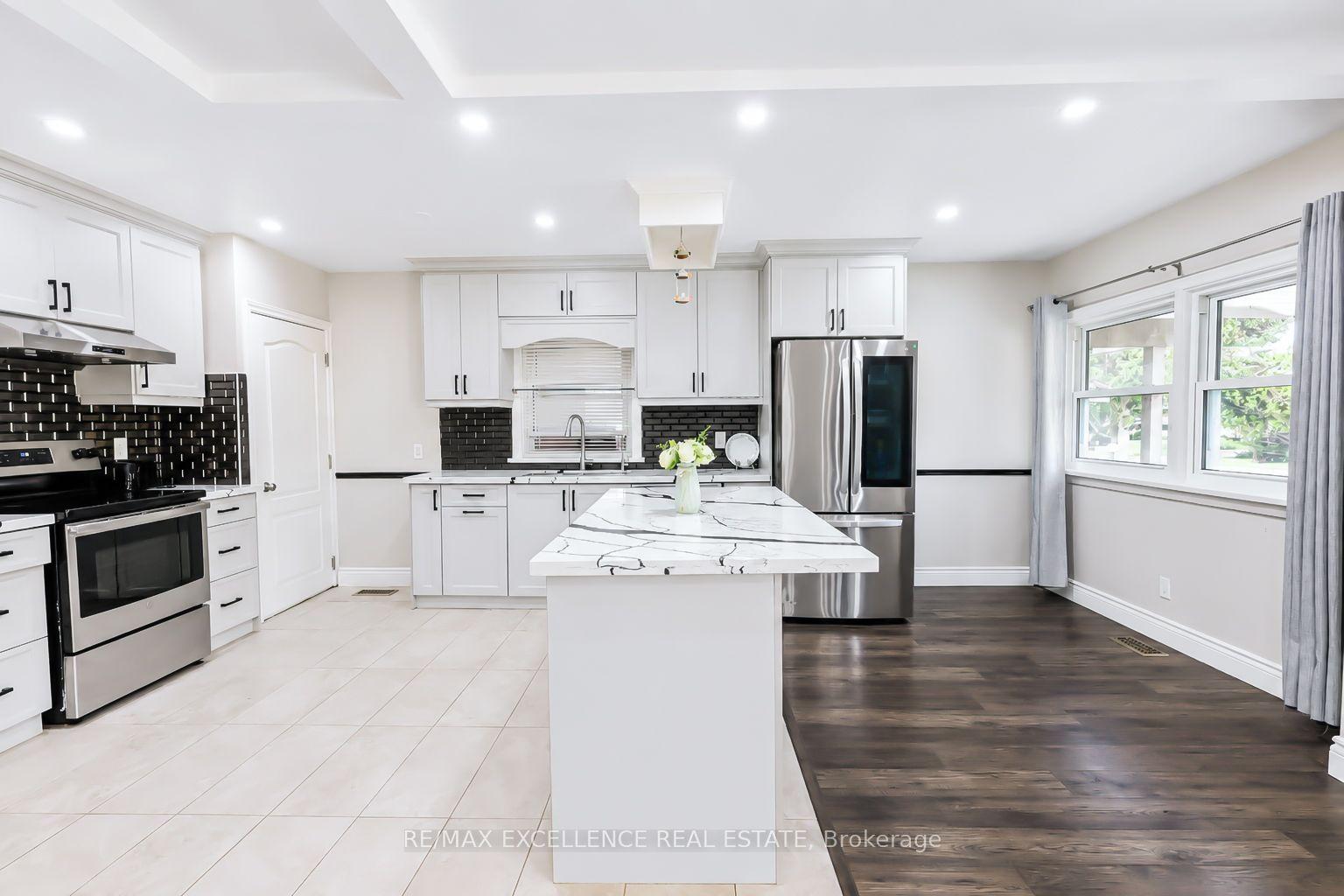 35 Siebert Avenue — photo 1