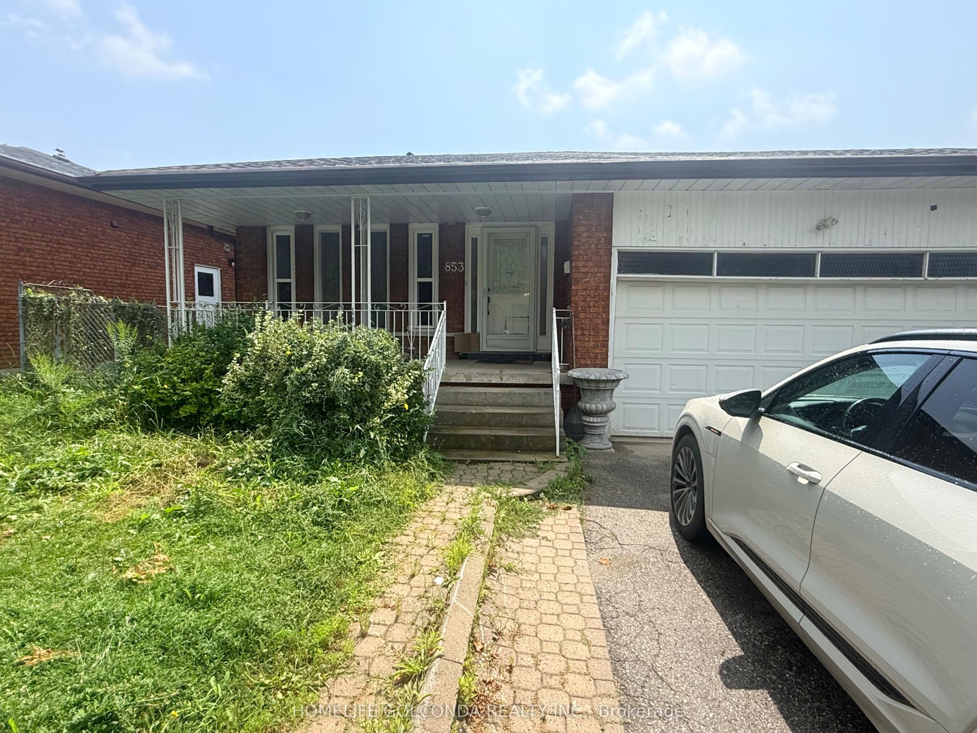 853 Huntingwood Drive 1 #1, Toronto — Detached for lease, photo 1