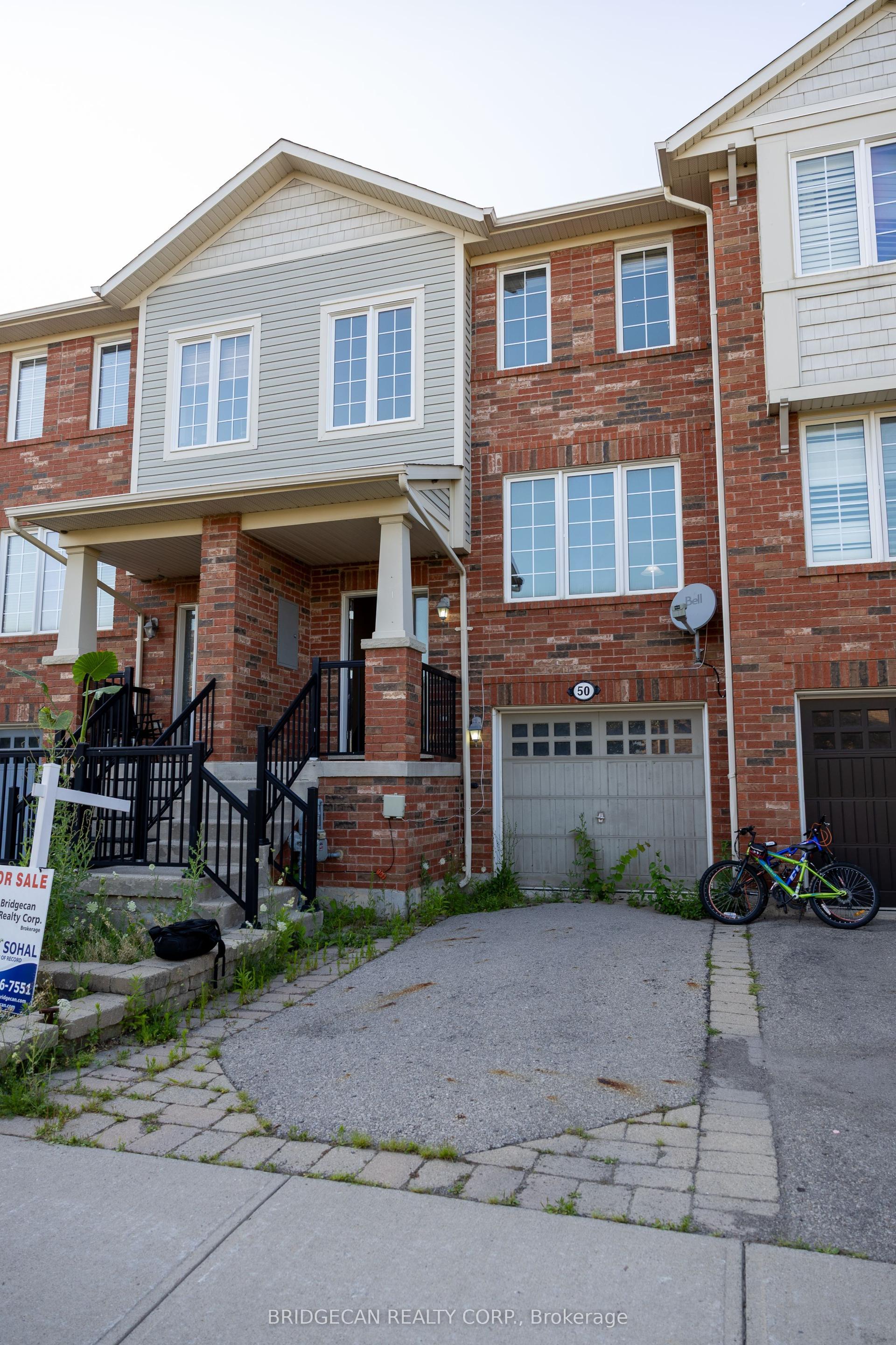 50 Emick Drive, Hamilton — Townhouse for sale, photo 1
