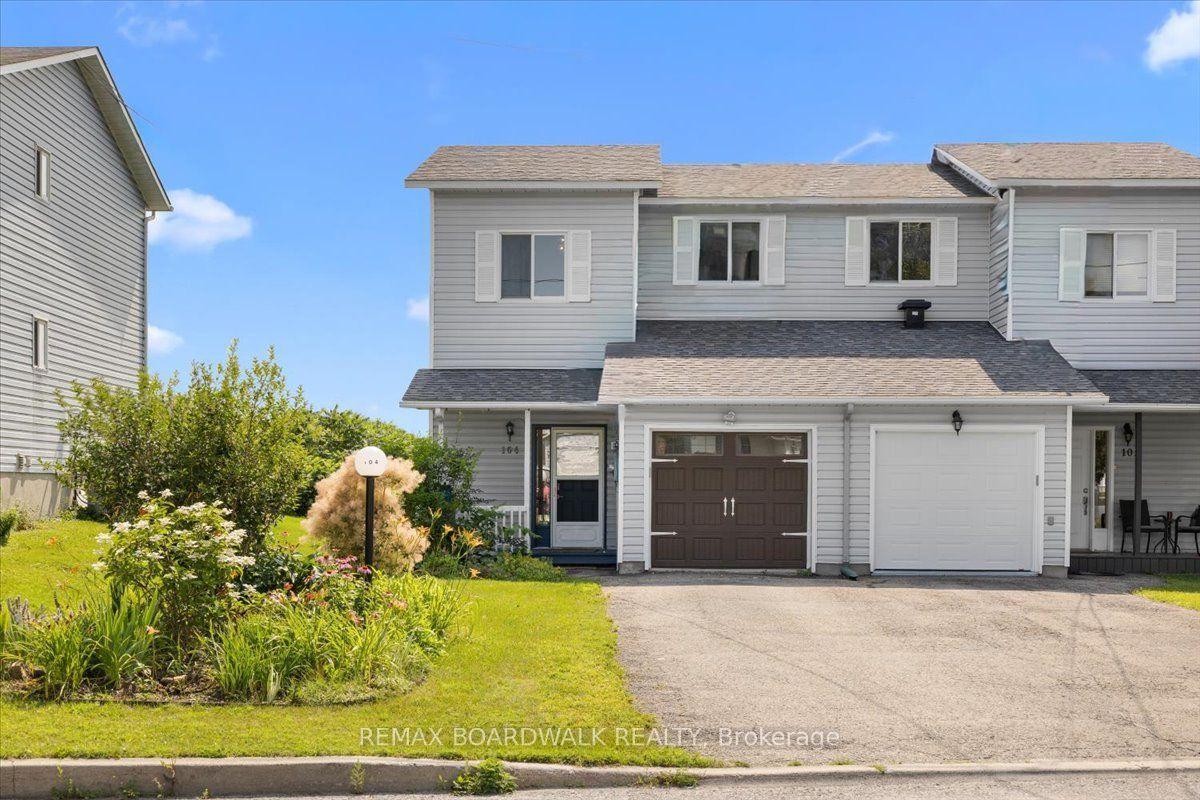 104 Dunham Street, Carleton Place — Townhouse for sale, photo 1