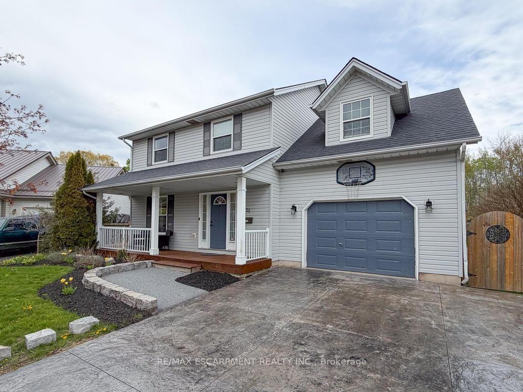 21 MAPLEWOOD Court — photo 1