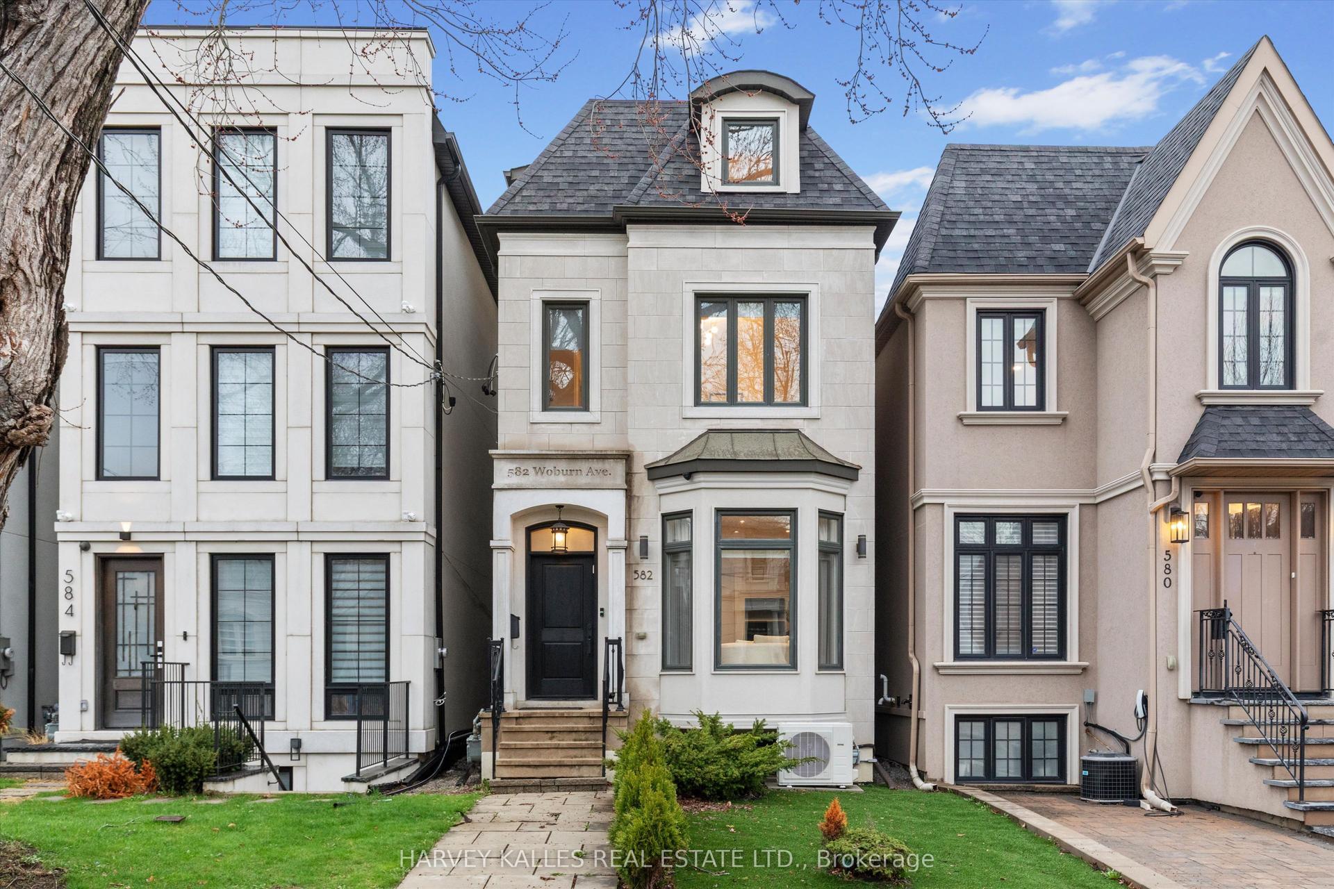 582 Woburn Avenue — photo 1