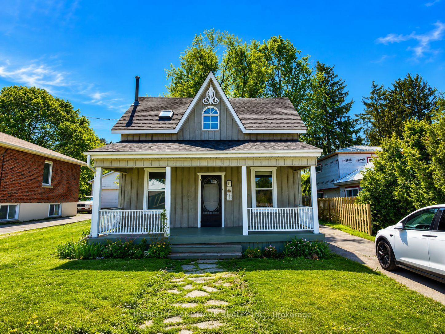 111 Penetang Street, Barrie — Detached for sale, photo 1