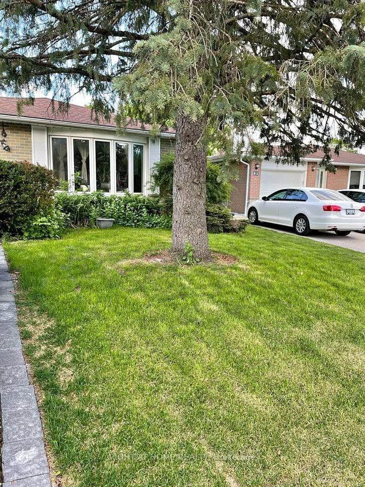 39 Devins Drive, Aurora — Detached for lease, photo 1