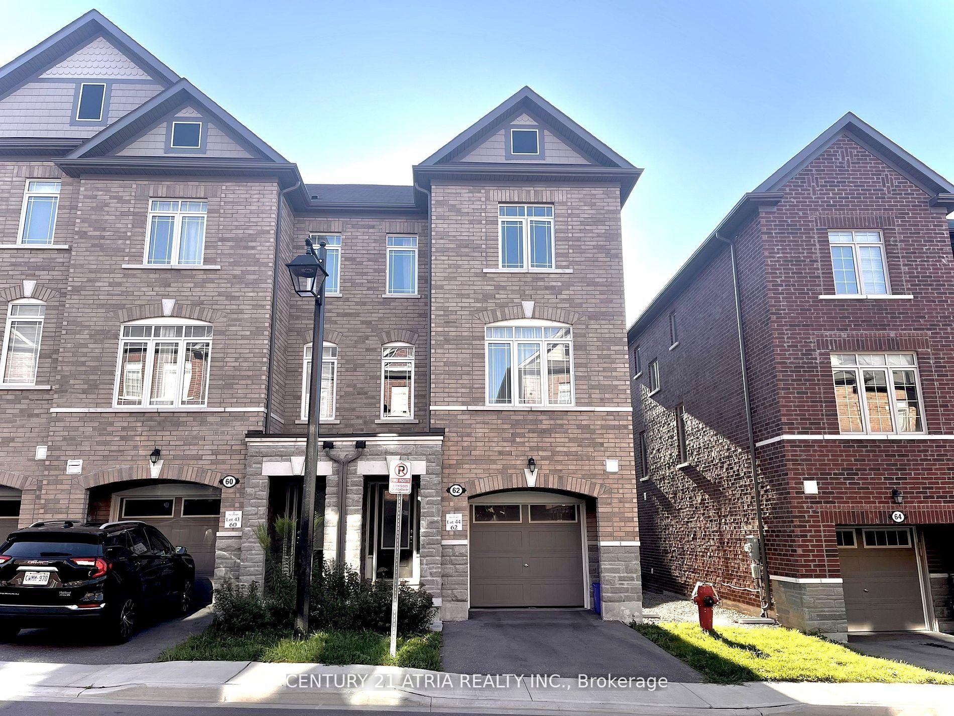 62 Gordon Circle, Newmarket — Townhouse for lease, photo 1