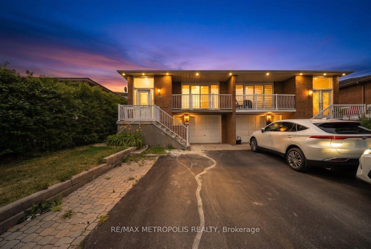 39 Jellicoe Crescent, Brampton — Semi-Detached for sale, photo 1
