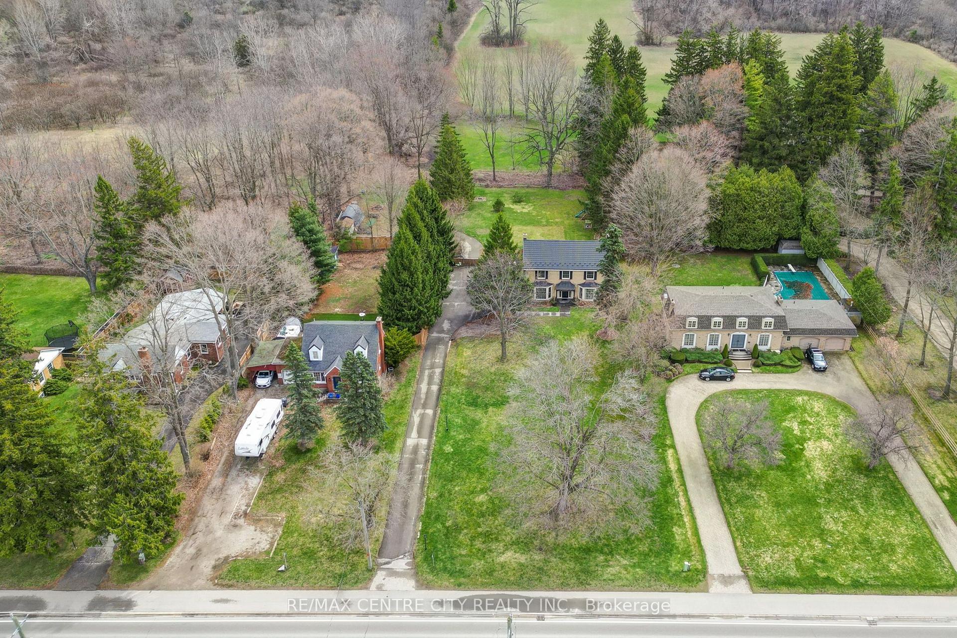 339 Sunset Drive — photo 1