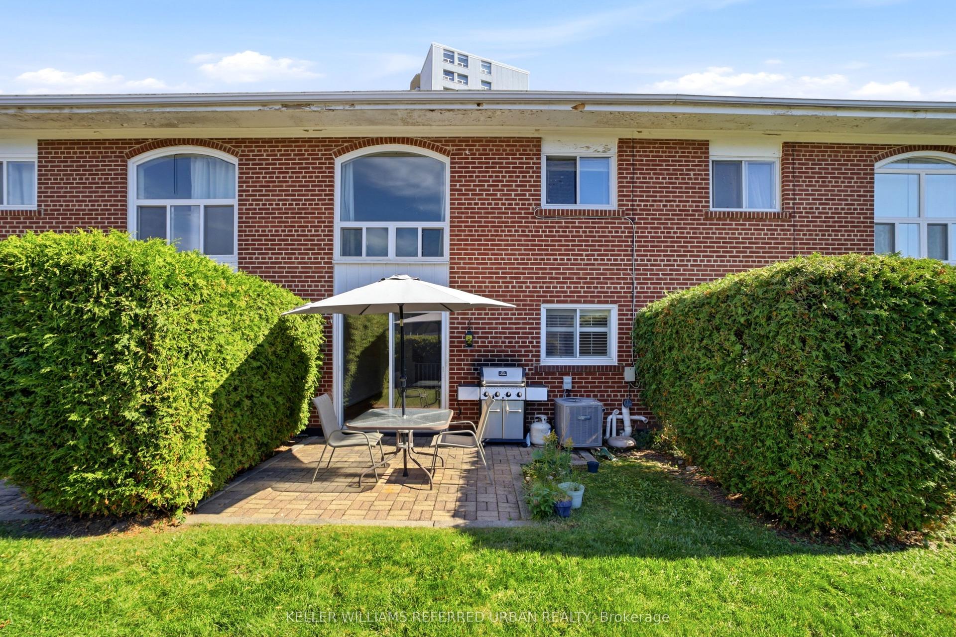 25 Esterbrooke Avenue 102 #102, Toronto — Condo Town for sale, photo 1