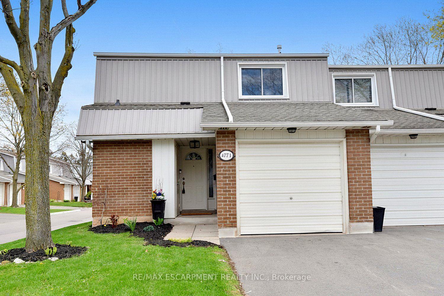 477 Woodview Road 1 #1 — photo 1