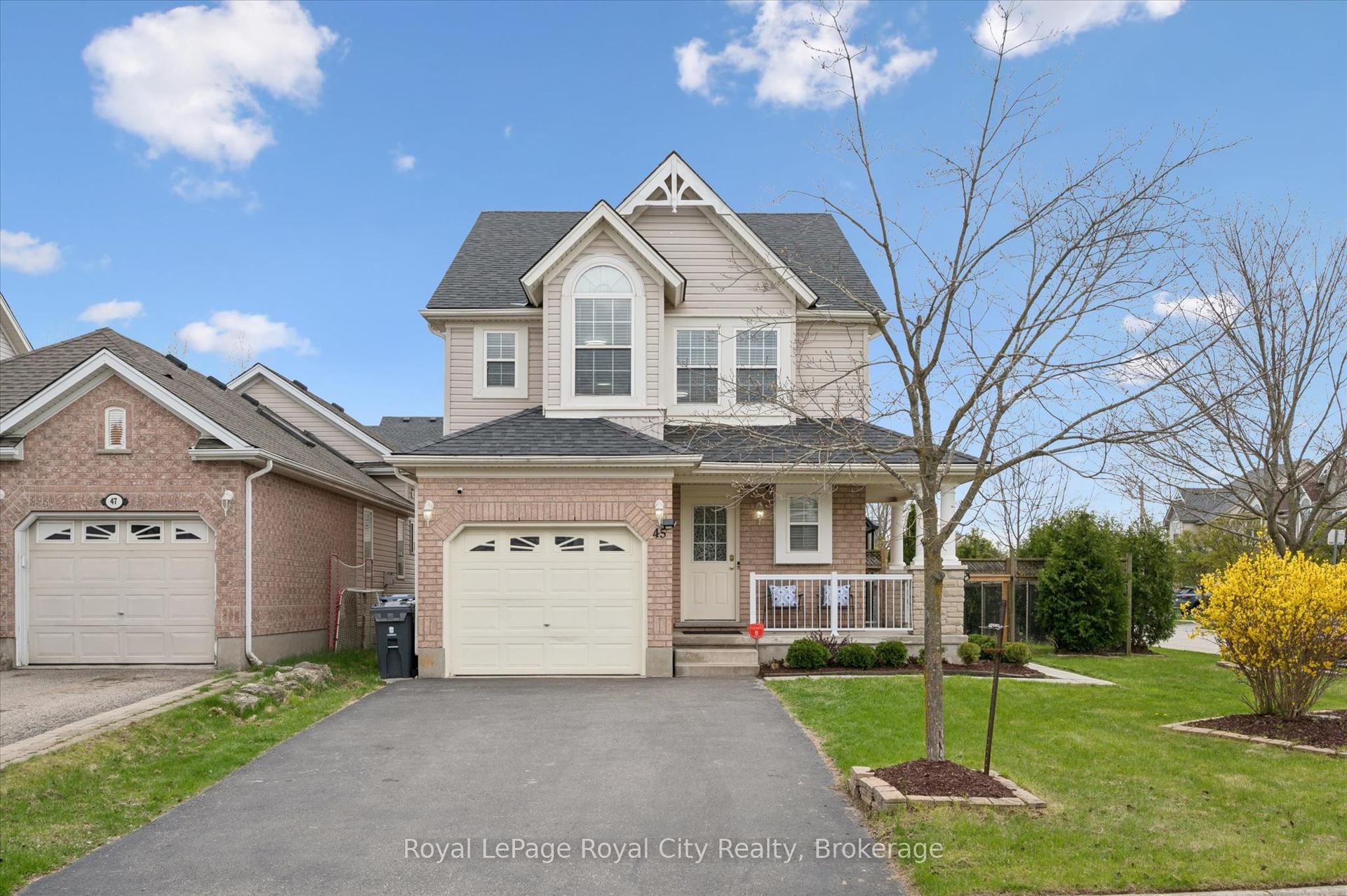45 Darling Crescent — photo 1